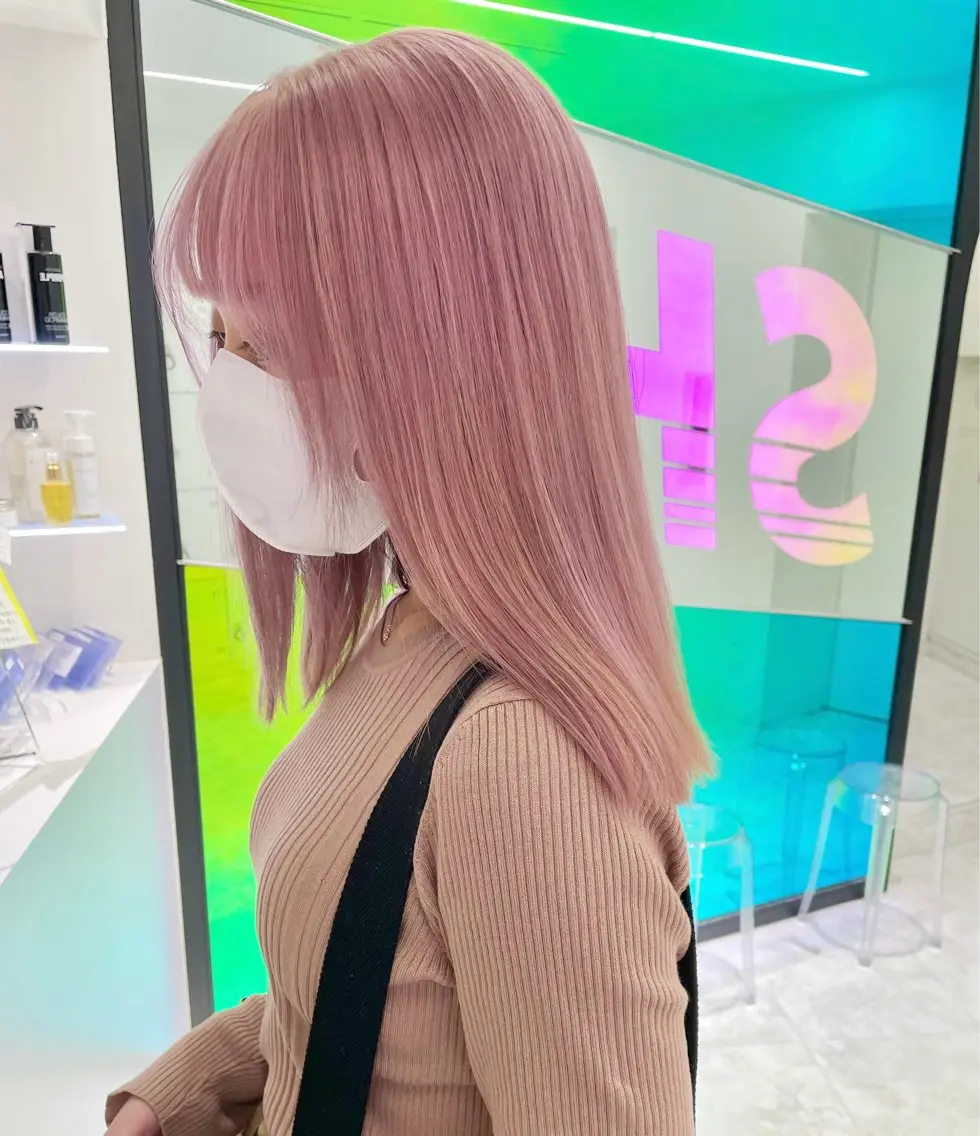 ロング カラー ヘアアレンジ ヘアカラー トリートメント ヘッドスパ ヘアセット ウルフカット×ハイ トーン職人🤍ゆうひのヘアスタイル