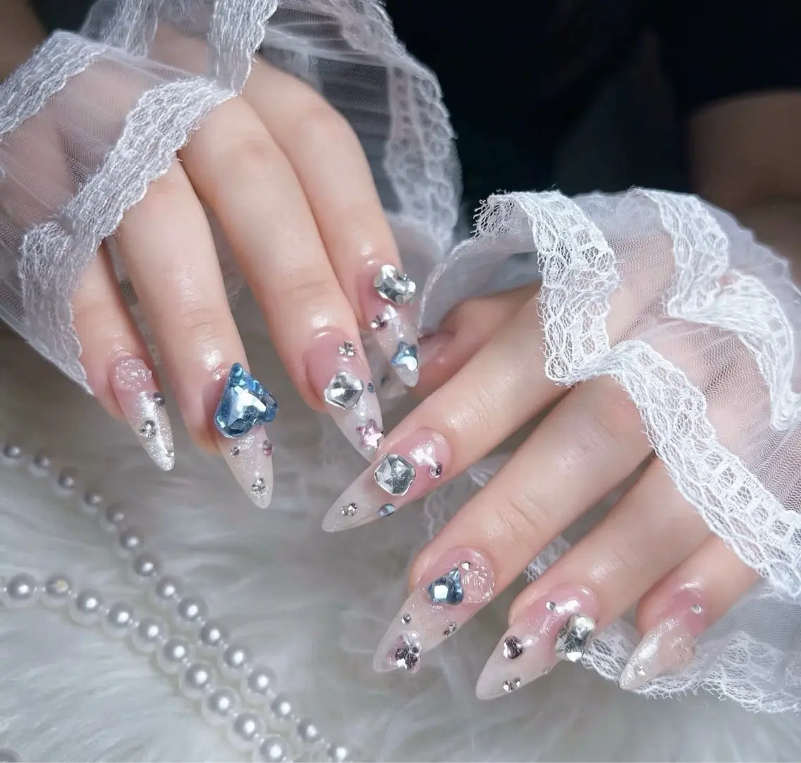 ネイル ハンドネイル Rinaky Amee Nailのネイルデザイン