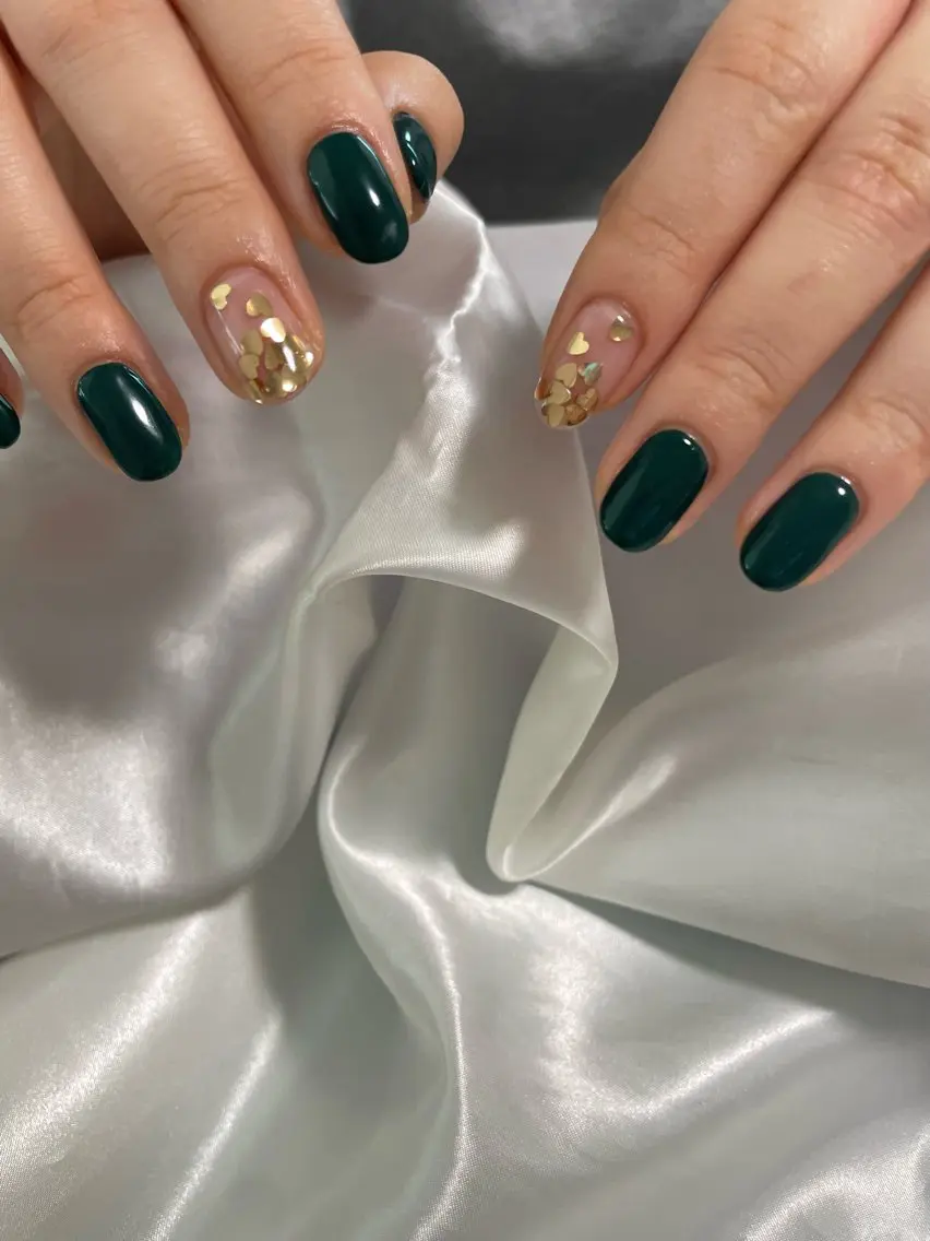 ネイル ゴールド グリーン ハート Joint_ nailのネイルデザイン