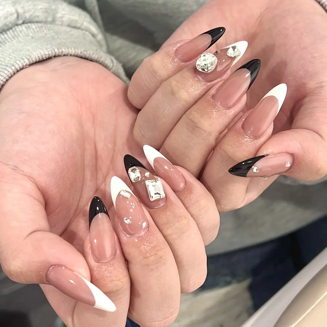 🩵チップ長さだし🩵フレンチネイル オフ無しの写真