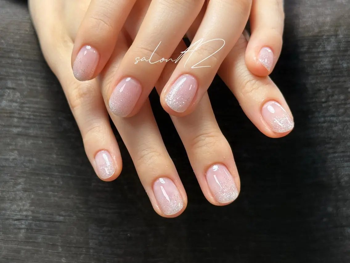 ネイル アートネイル 長さ出し フットネイル フレンチネイル ジェルネイル salon AZのネイルデザイン
