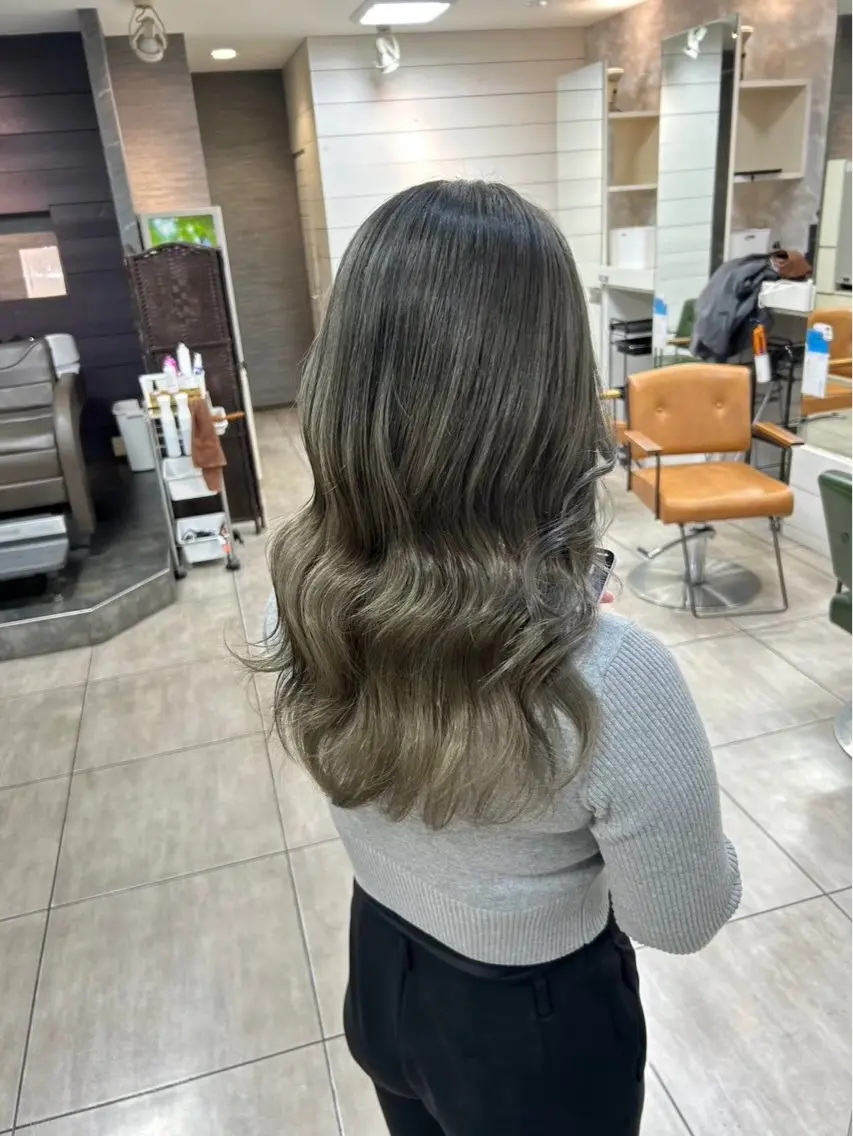 ロング カラー ヘアカラー 本尾 空大のヘアスタイル