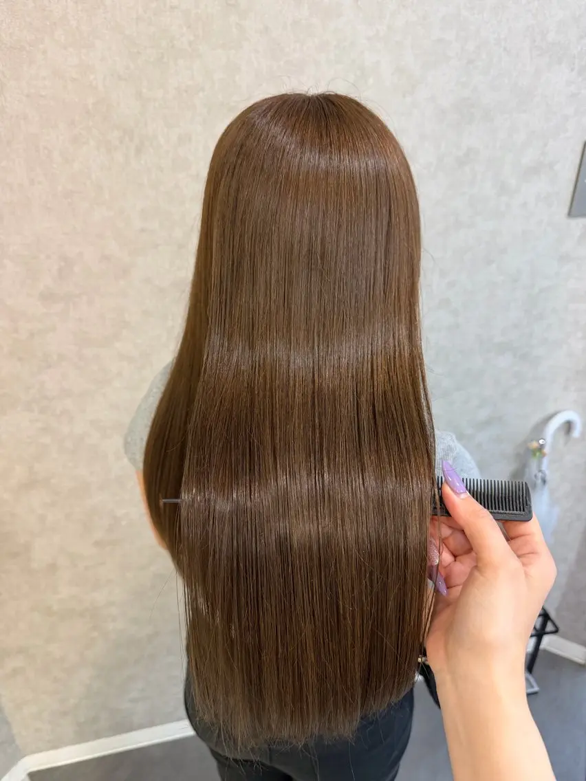 ロング カラー ブリーチ グレージュ ブリーチなしカラー オリーブカラー オリーブグレージュ ヘアカラー Rio/ヘアセット/ ハイトーンカラーのヘアスタイル