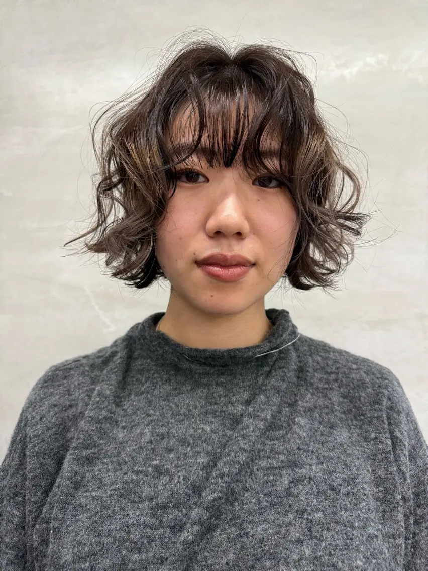 ショート カラー ブリーチ カット ヘアカラー ｻｶﾓﾄ ﾅｵﾐのヘアスタイル