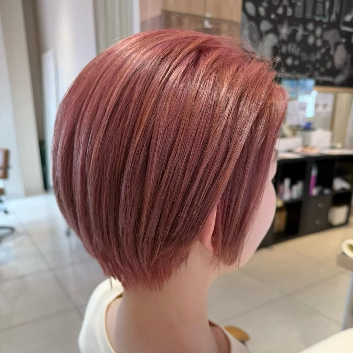 ショート 🤍ツヤ髪🤍 エリカワネオのヘアスタイル