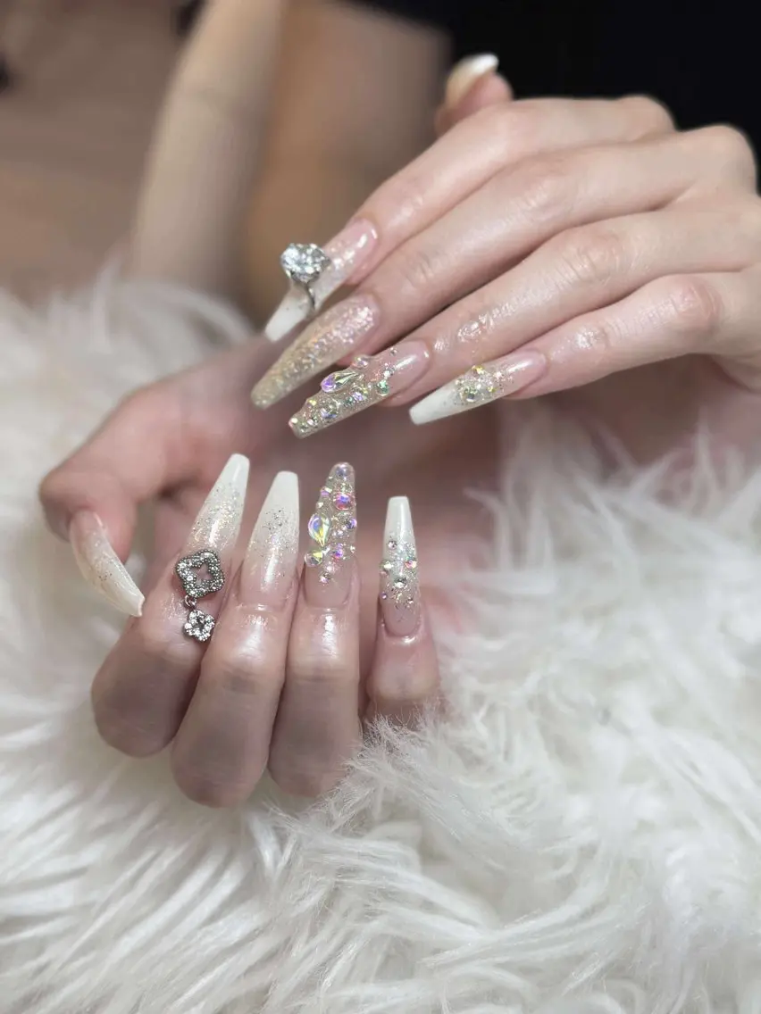 ネイル ハンドネイル ANH NAIL ゴテゴテ専門店💎のネイルデザイン
