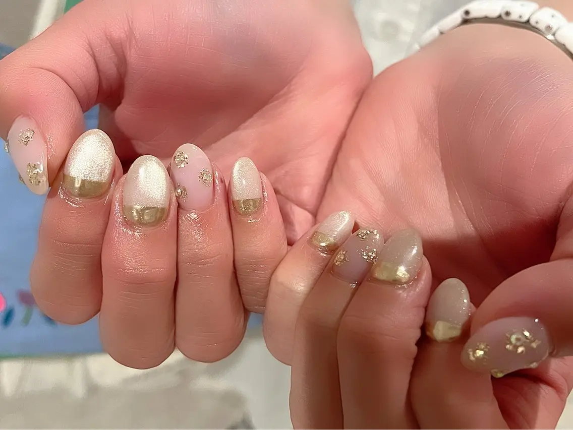 ネイル アートネイル WHITE NAIL 大島のネイルデザイン