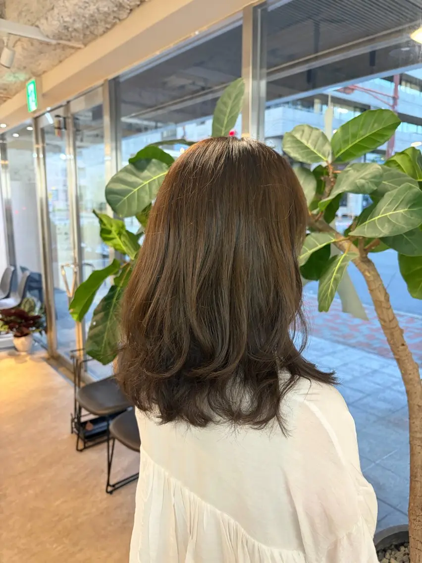 ミディアム カットモデル unaのヘアスタイル