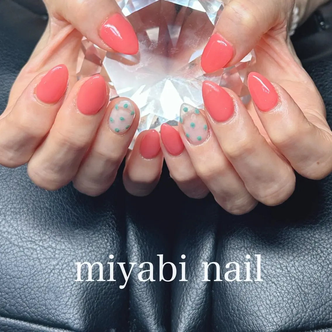 ネイル アートネイル ドット ジェルネイル グリーン 持ち込み ハンドネイル miyabi nail 桂川駅近くのネイルデザイン