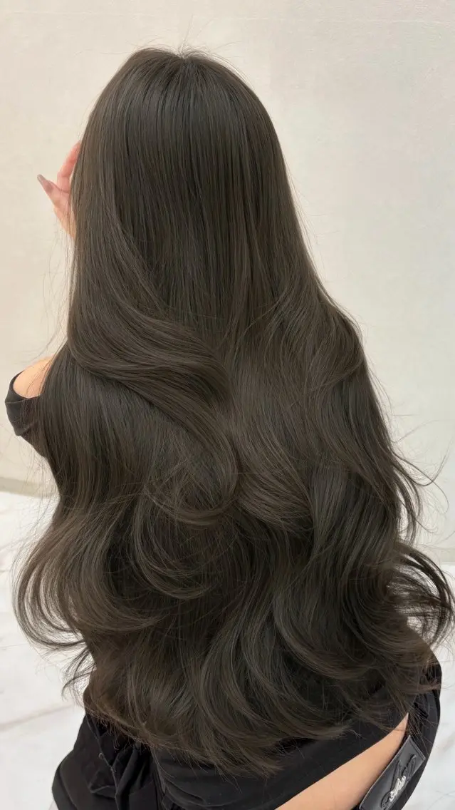 ロング カラー パーマ ベージュカラー ブリーチ 透明感カラー ダブルカラー グレージュ カット ヘアカラー トリートメント TOMO/ブリーチ 無しオリーブのヘアスタイル