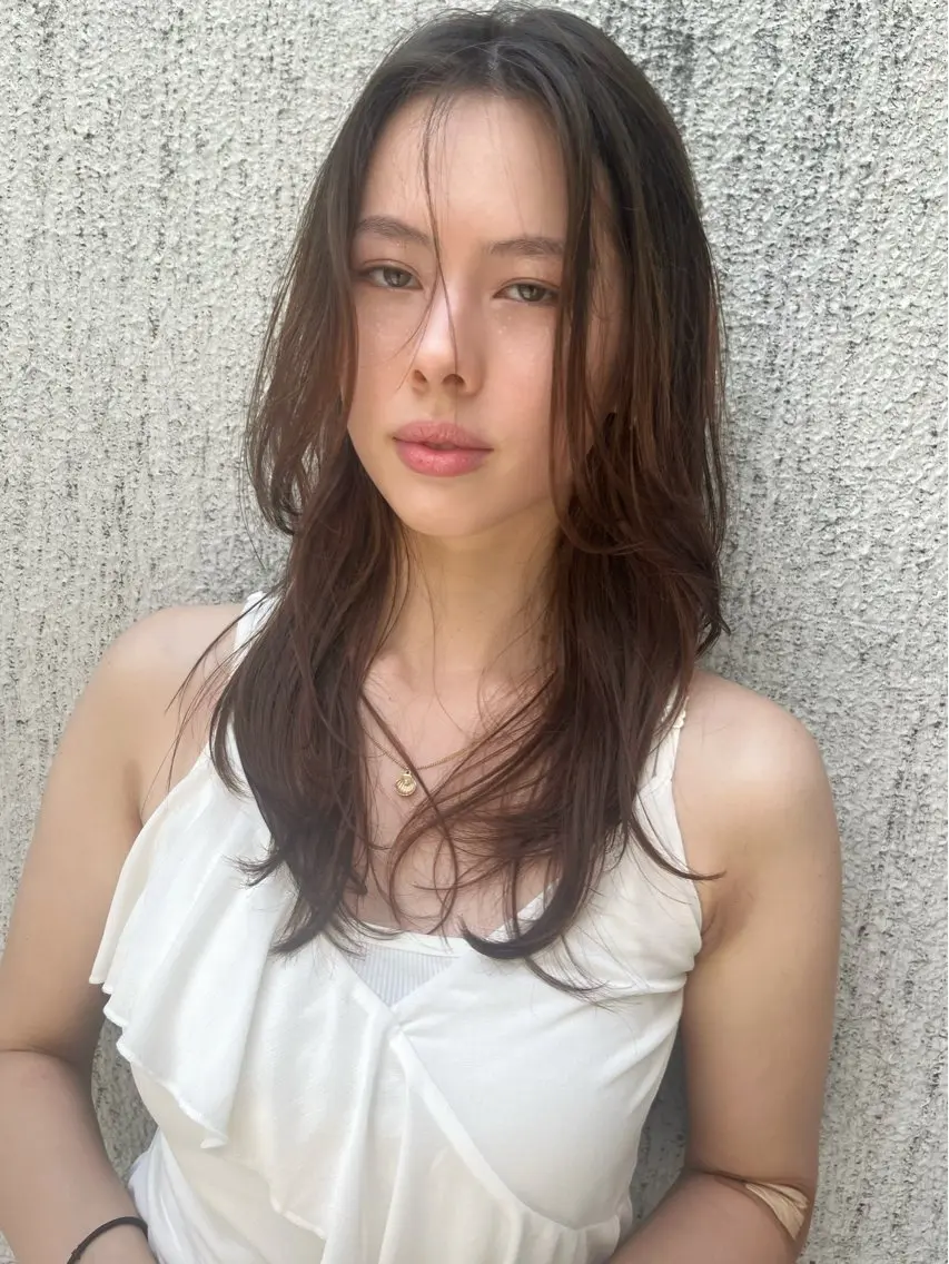 セミロング セミロングレイヤー レイヤーカット 田畑 優希のヘアスタイル