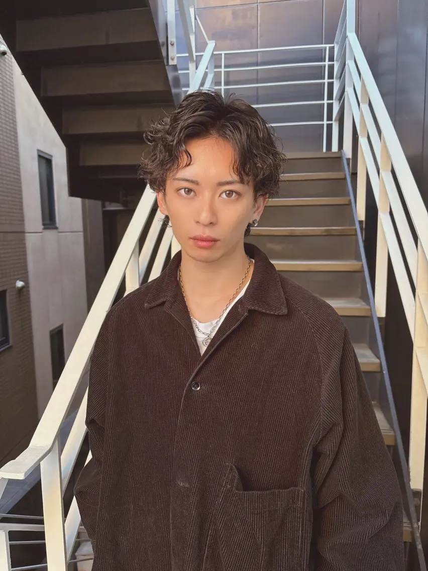 ショート パーマ メンズ カット パーマ 💙韓国レイヤー 寒色カラー💙のヘアスタイル