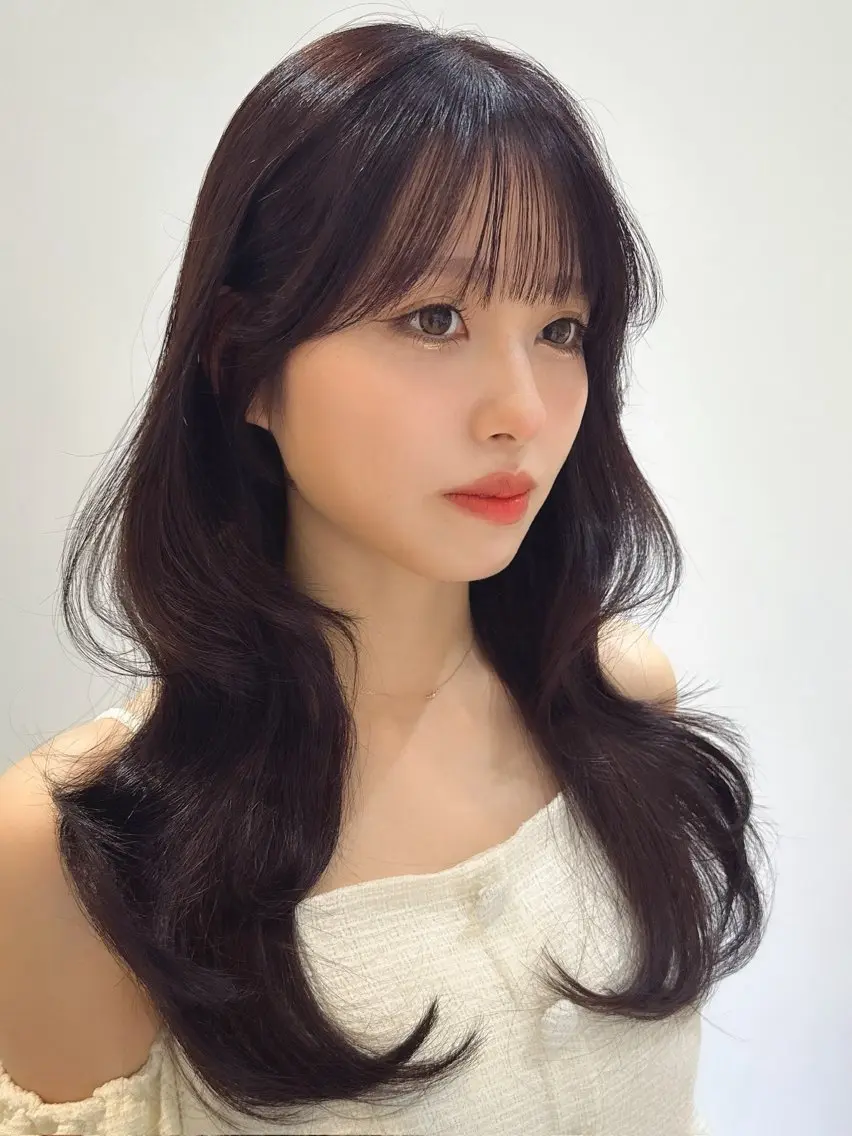 ロング カラー ヘアアレンジ ブリーチ ダブルカラー イヤリングカラー イルミナカラー ブリーチなしカラー カット ヘアカラー トリートメント 立川レイヤー 透明感カラーaoiのヘアスタイル