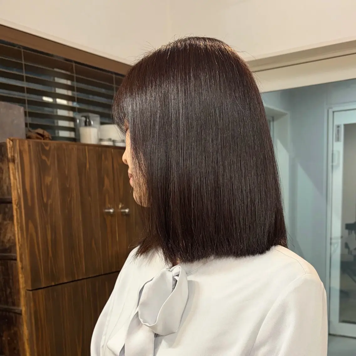 ミディアム カラー 透明感カラー ヘアカラー カット強化中🤎 原亜希子のヘアスタイル
