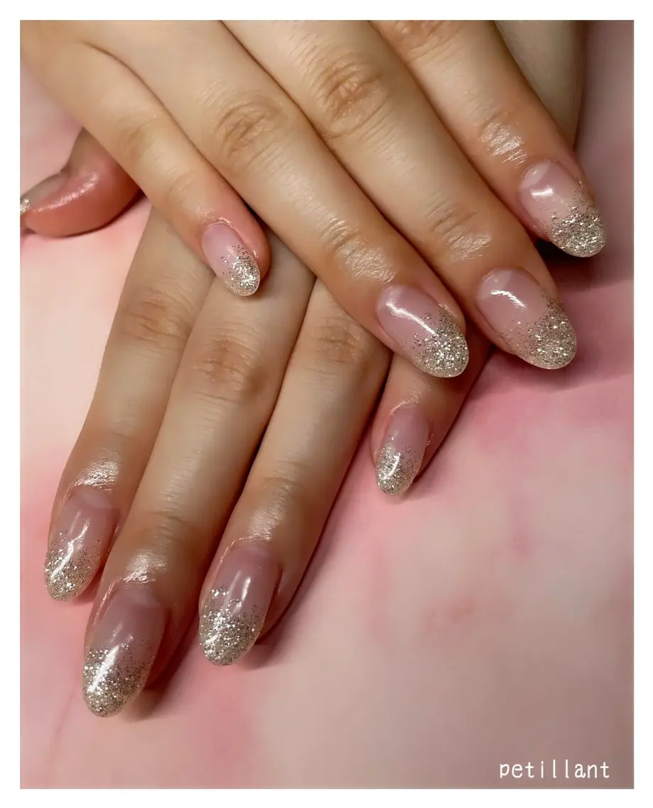 ネイル ラメ(グリッター) シルバー nail salon petillantのネイルデザイン