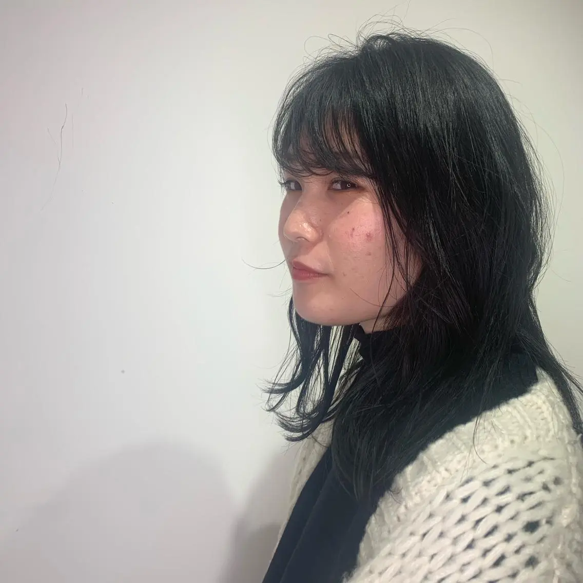 カラー イズミ ナナコのヘアスタイル