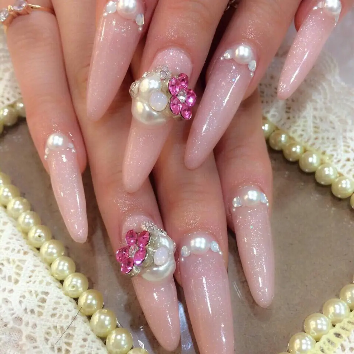 ネイル ロングネイル スカルプネイル ストーンネイル ハンドネイル Nail cottageのネイルデザイン