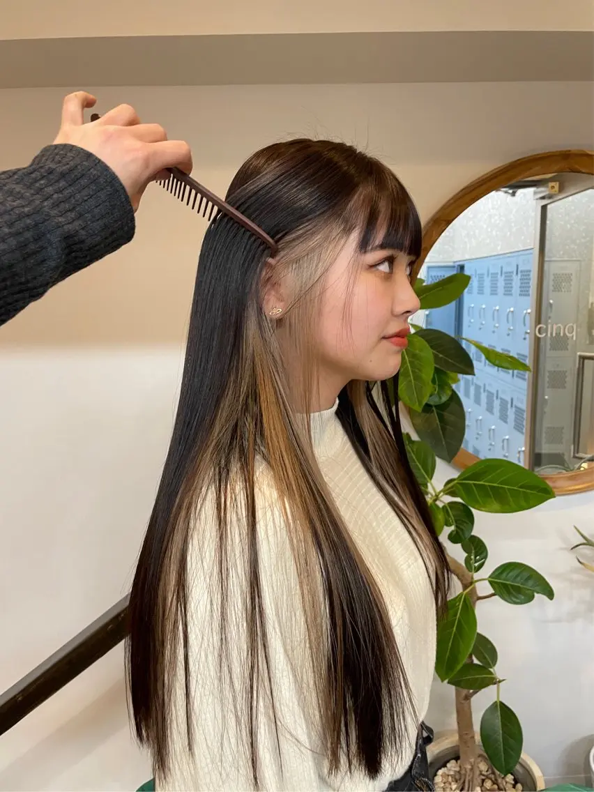 ロング カラー ✨盛れるレイヤー🪞 🎀モモカ🎀のヘアスタイル