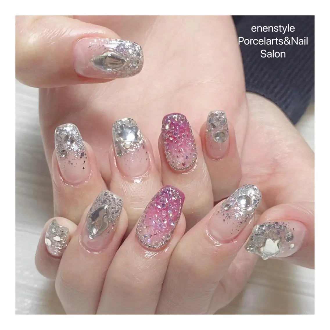 ミディアム ネイル ハンドネイル 🐾enen style 🐾のネイルデザイン