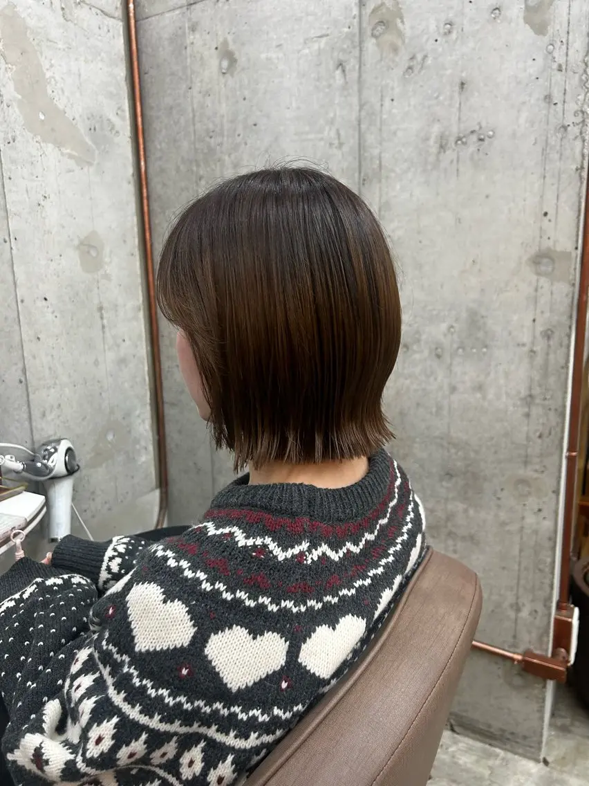 ミディアム カット 顔周りレイヤー/ ふわあいりのヘアスタイル