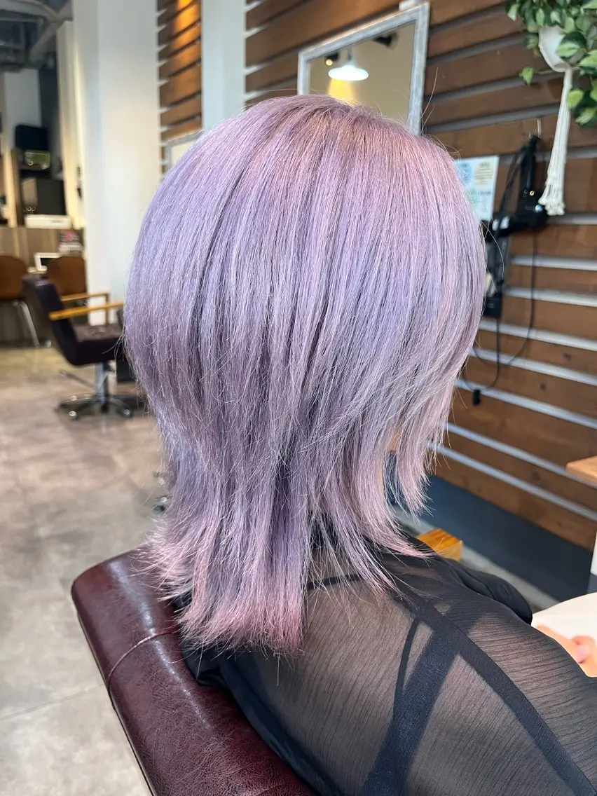 ミディアム パープルカラー カット ヘアカラー loup yunaのヘアスタイル