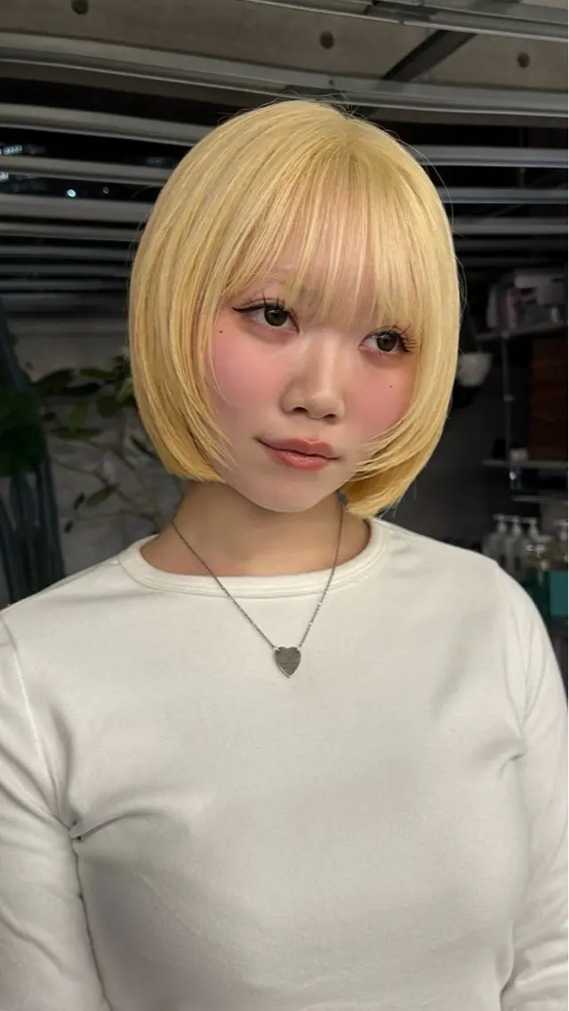ショート フジイ トワ/ レイヤーカットのヘアスタイル