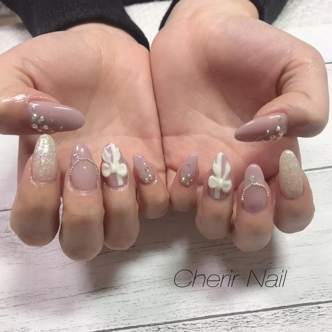 ネイル アートネイル キラキラネイル ラメ(グリッター) ロングネイル ピンク ハンドネイル Cherirnail kaoriのネイルデザイン