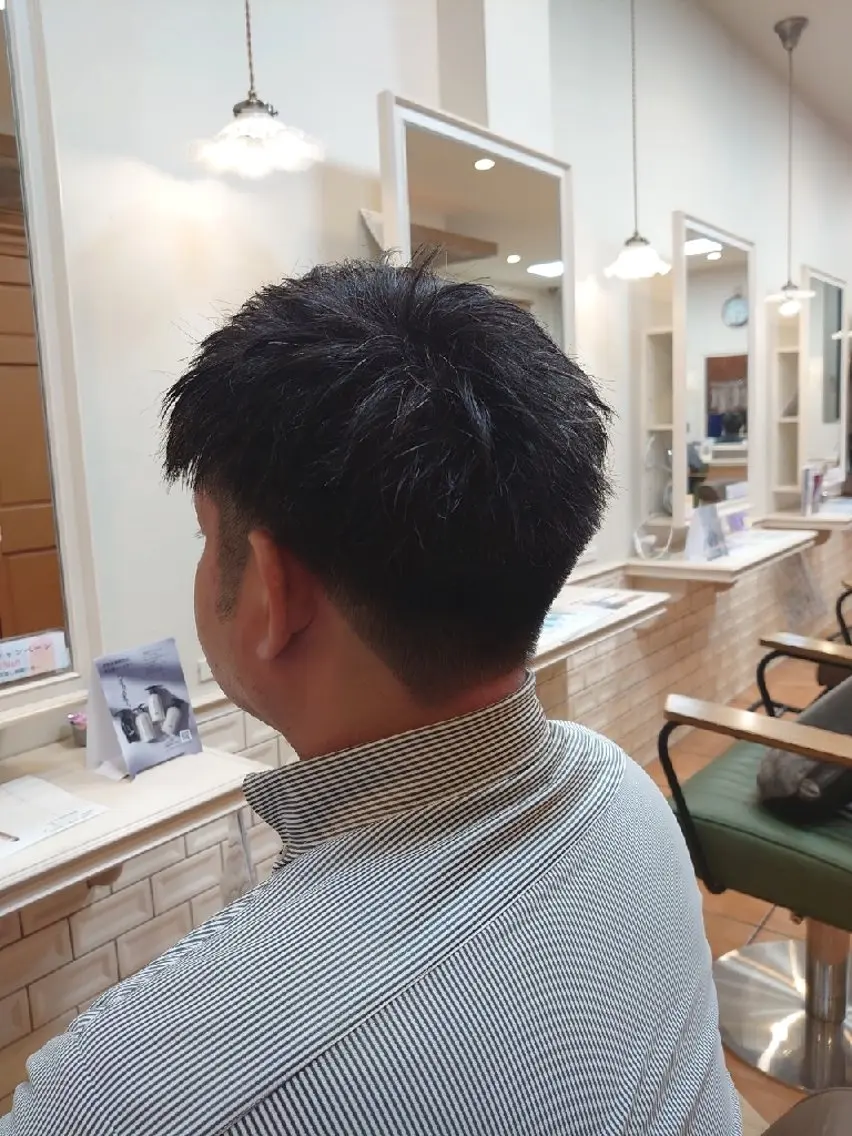 ショート メンズ 丁寧なカットが評判！ 生駒富雄☆丸上のヘアスタイル
