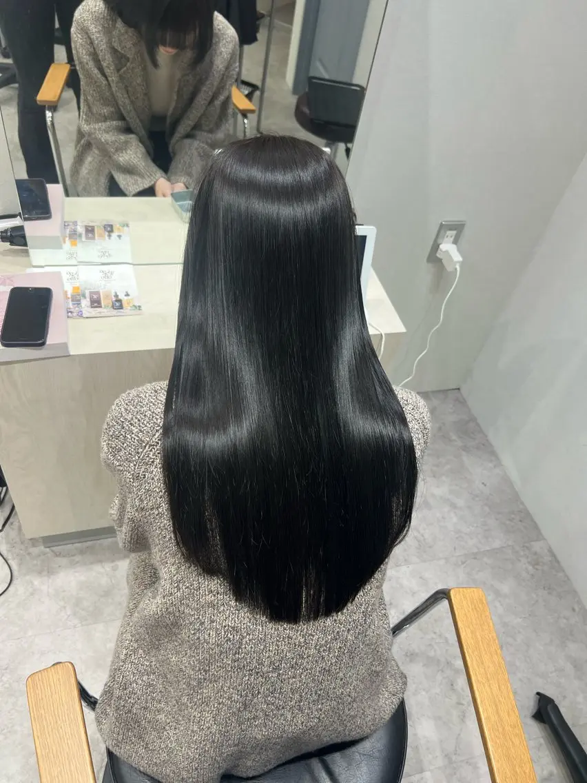 🎀カット＋低ダメージ縮毛矯正＋トリートメント🎀の写真