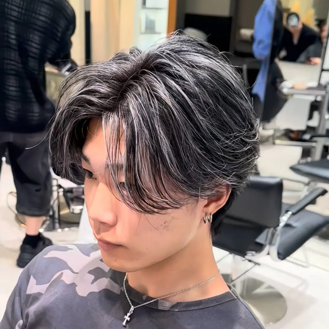 カラー メンズ ヘアカラー 千吉良颯佑/ メンズブリーチカラーのヘアスタイル