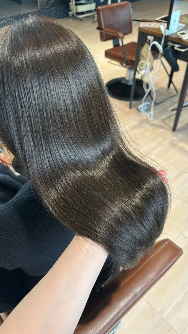 ロング カラー seri💜艶カラー 💖ヘアアレンジのヘアスタイル