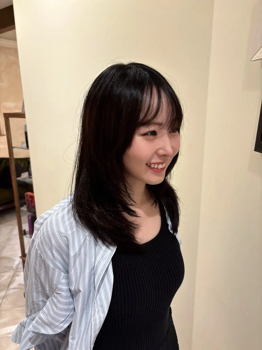 セミロング 田内満里奈 /ショートカットのヘアスタイル