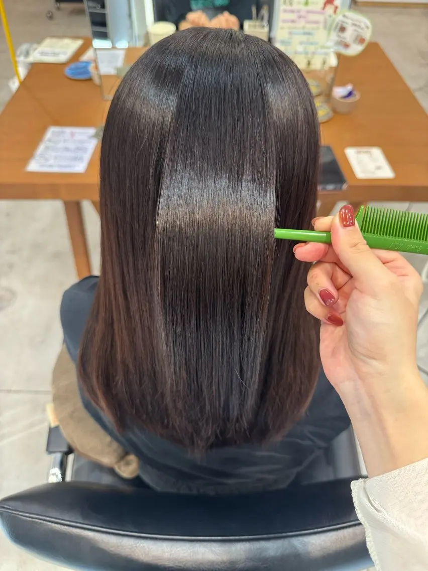 パーマ 縮毛矯正 茅根 葵のヘアスタイル