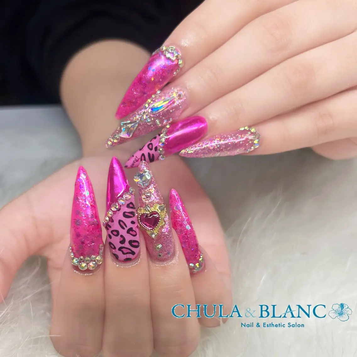 ネイル CHULA& BLANCのネイルデザイン