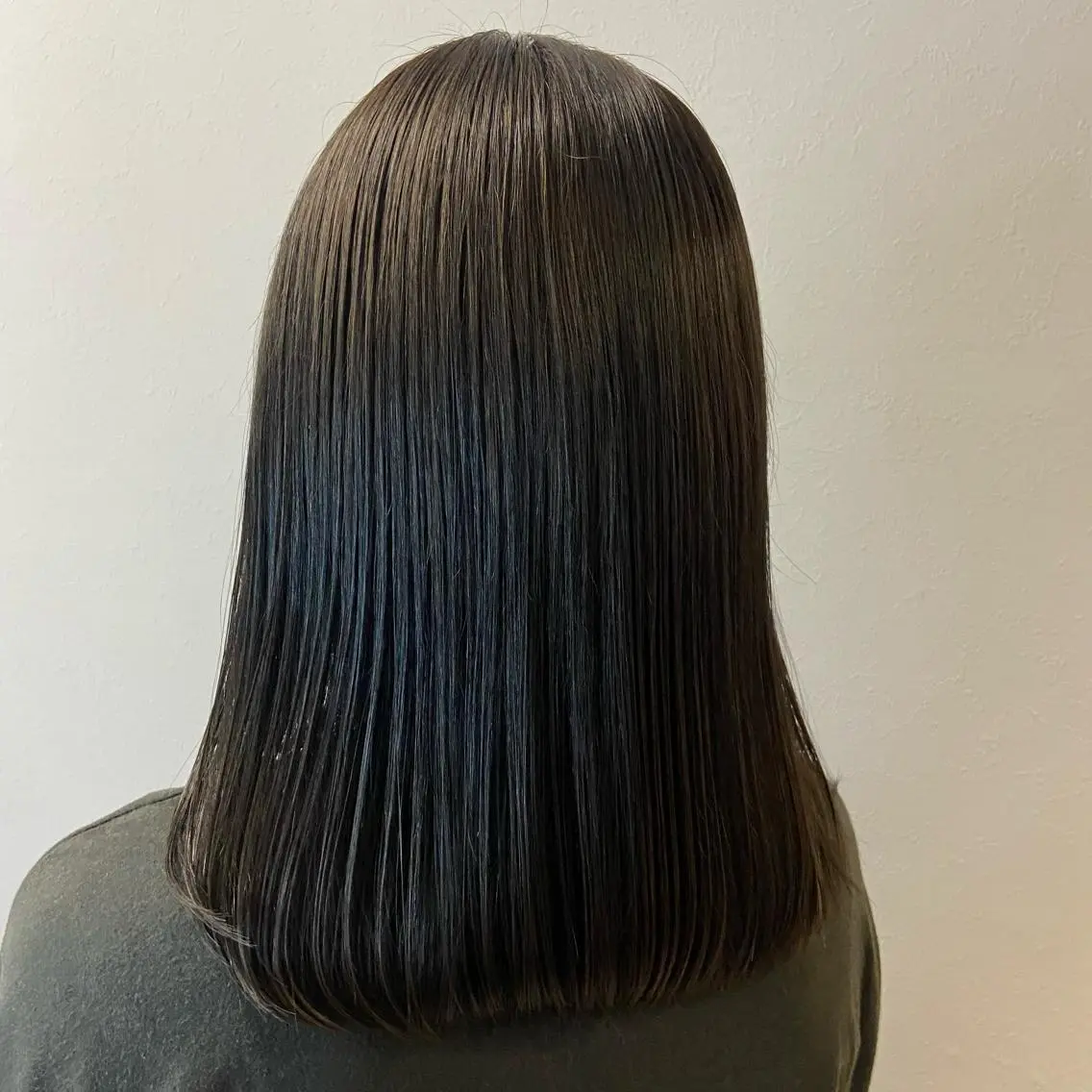 ミディアム 縮毛矯正 トリートメント natsumi / N°ariaのヘアスタイル