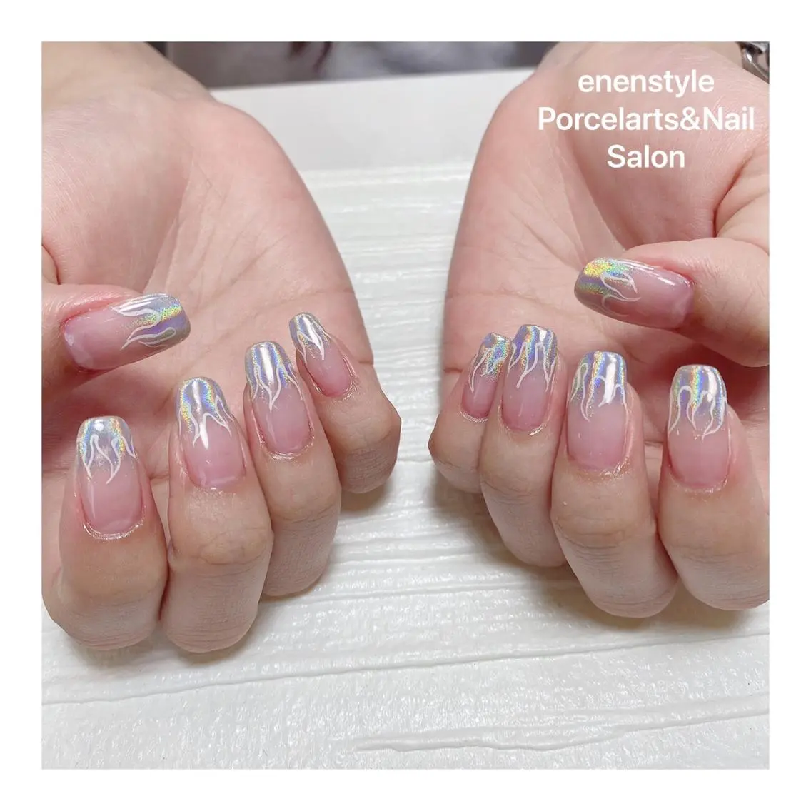 ミディアム ネイル ハンドネイル 🐾enen style 🐾のネイルデザイン