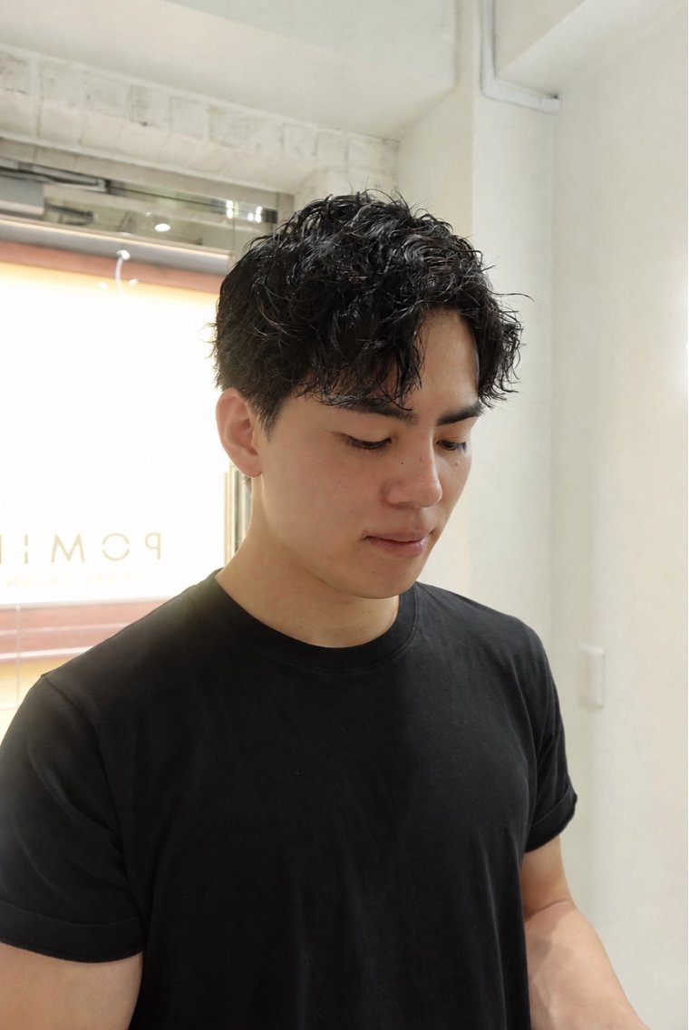 メンズ アイブロウ メンズパーマ カット ヘアカラー パーマ 縮毛矯正 トリートメント 表参道/メンズカット 眉ワックス/坂入朱美の眉毛・アイブロウイメージ