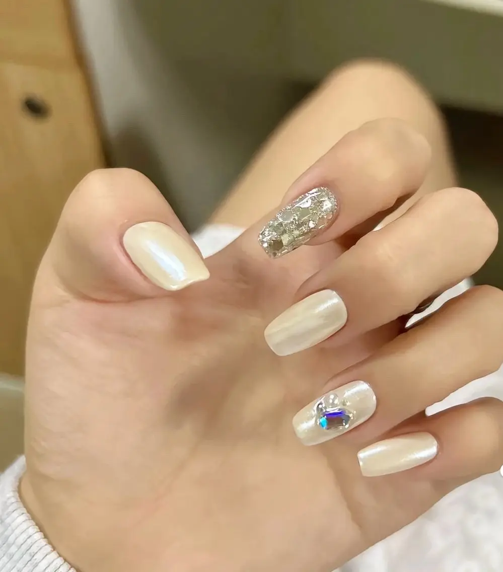ネイル ハンドネイル ハンドケア モナ& あきのネイルデザイン