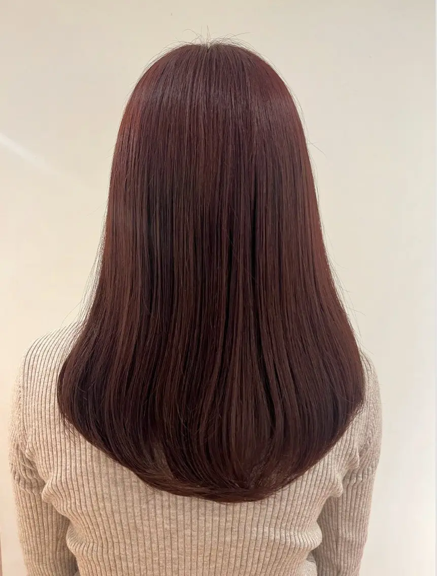 ロング 成岡 愛美のヘアスタイル