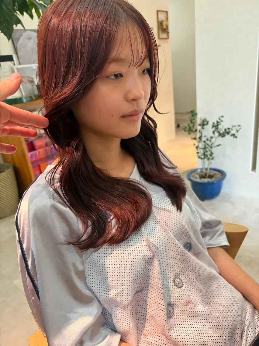 ミディアム カット ヘアカラー トリートメント 透明感カラー/インナ ーカラー/木谷友哉のヘアスタイル