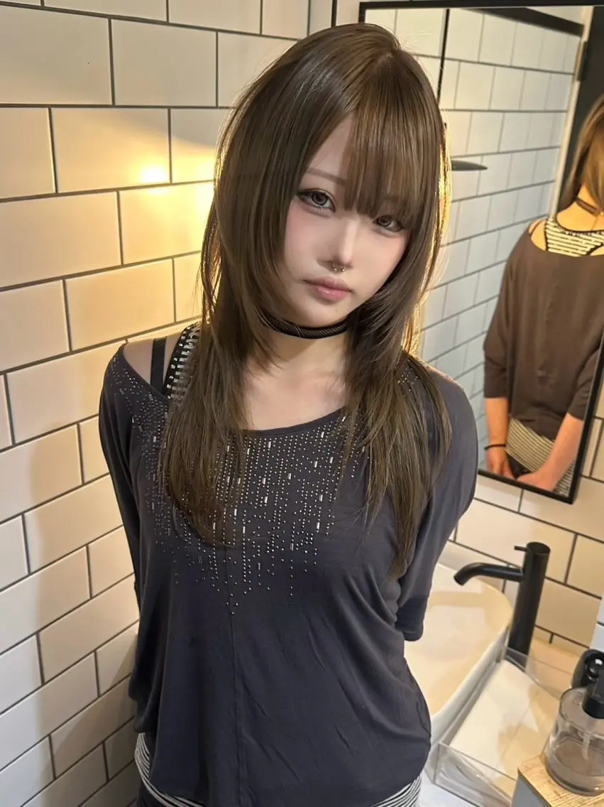 セミロング カラー ブリーチ ケアブリーチ ハイトーンカラー koki /渋谷 /デザインカラーのヘアスタイル
