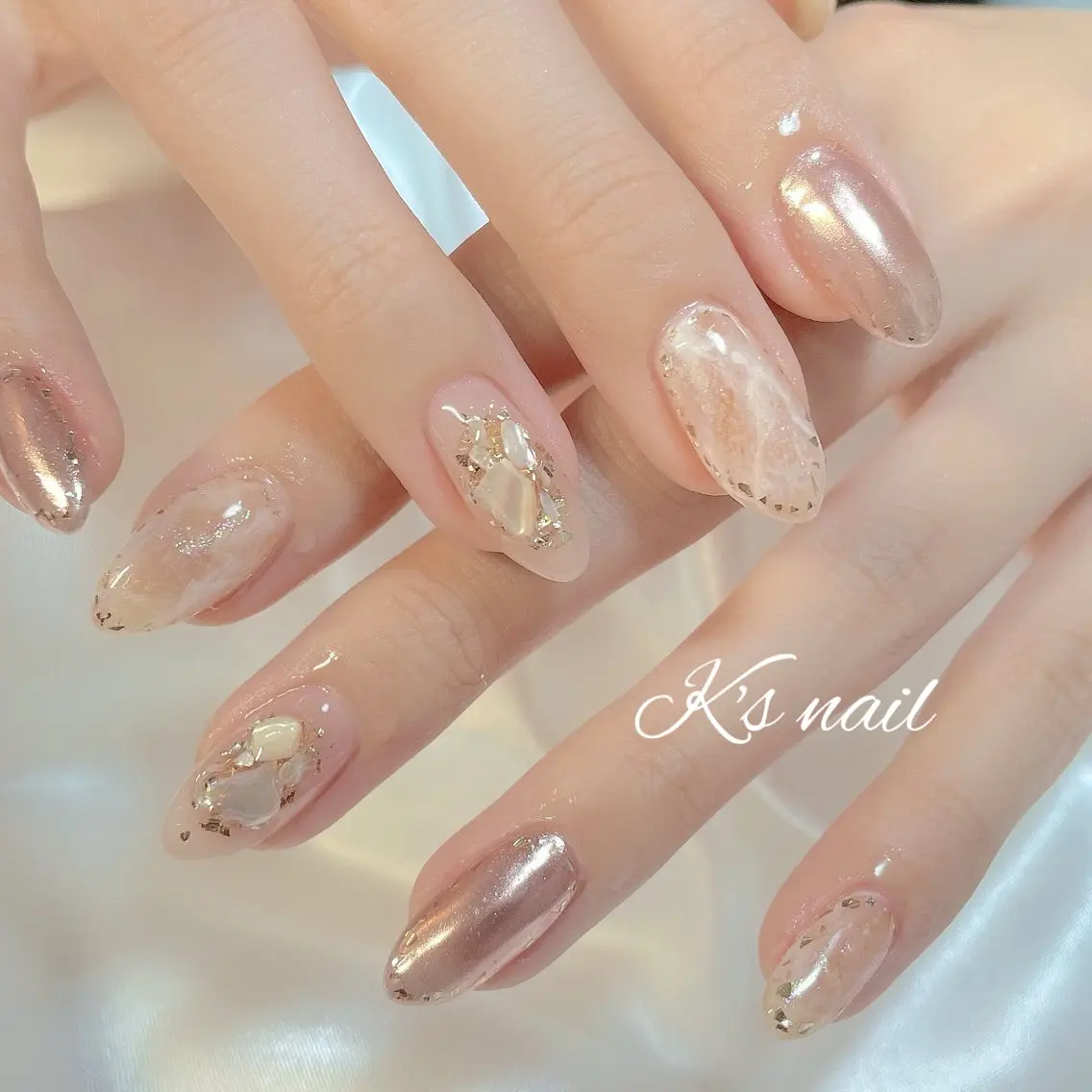 ネイル ラメ(グリッター) ミラーネイル ニュアンスネイル ハンドネイル K's nail kotoeのネイルデザイン