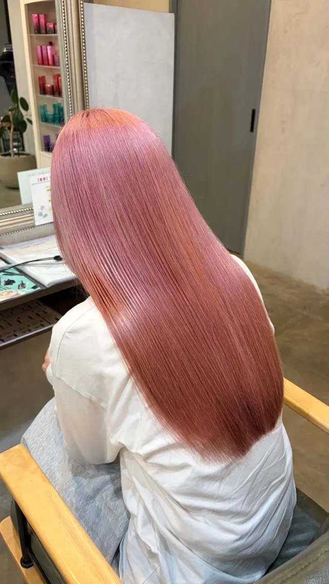 ロング カラー ハイトーンカラー ピンクカラー ロング ヘアカラー ブリーチモデル募集/ 金木洸瑠のヘアスタイル