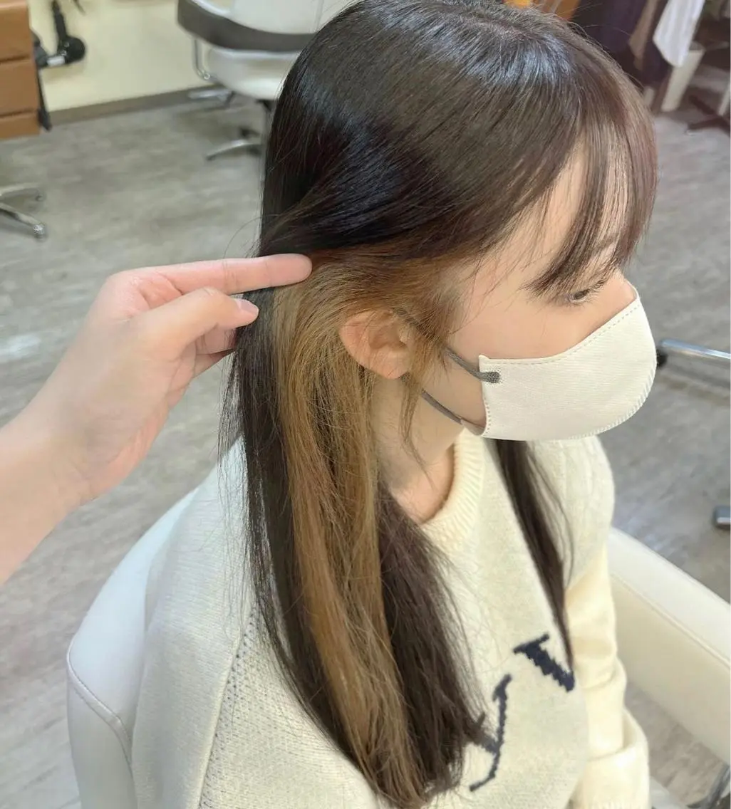 minomo限定☆通常料金より半額でのご案内✨インナーor裾カラー✨(ブリーチ込み)の写真