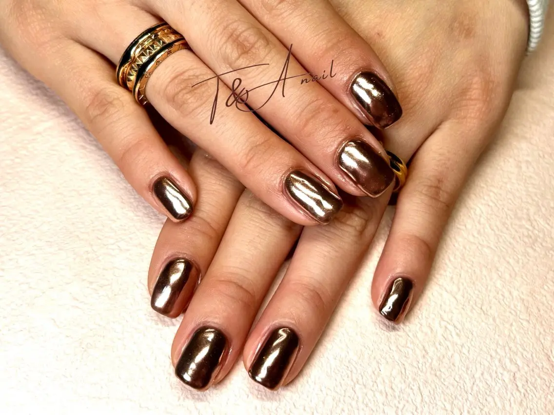 ネイル ジェルネイル ゴールド ミラーネイル ニュアンスネイル ワンカラーネイル T&A nailのネイルデザイン