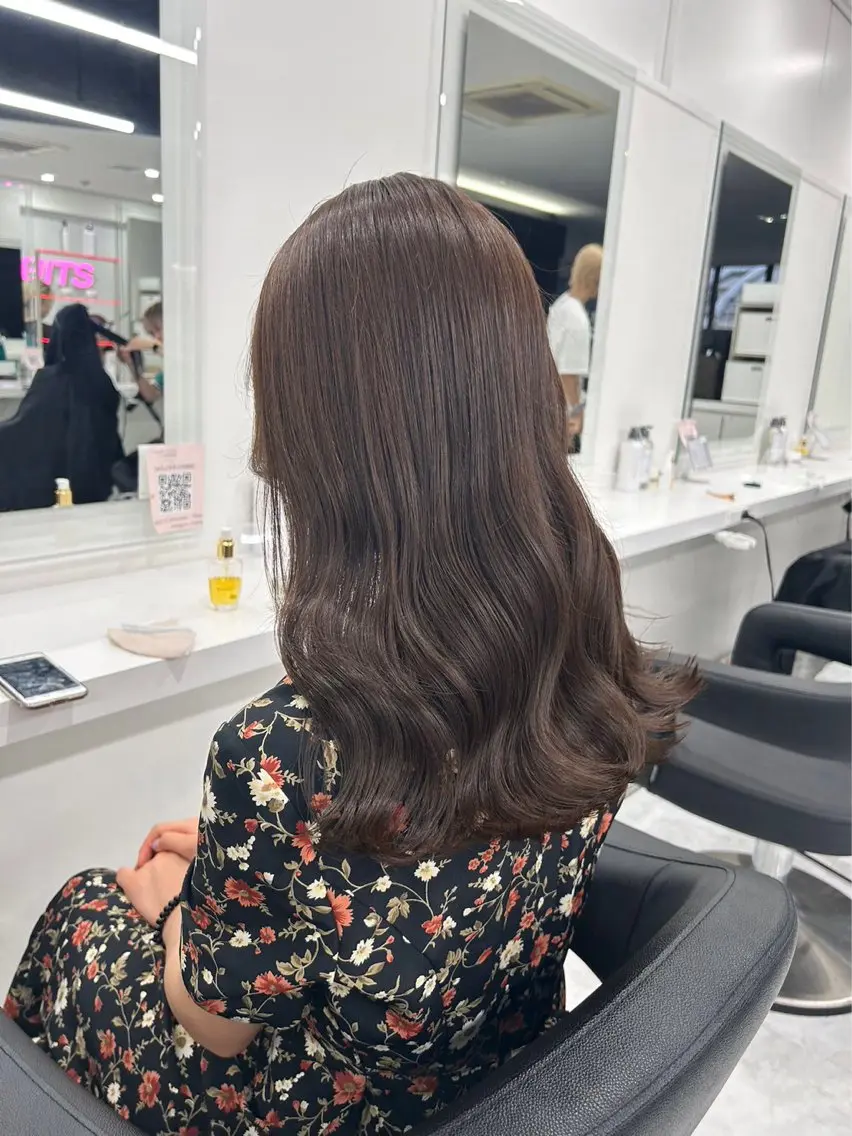 セミロング カラー ヘアアレンジ 🕯️公式 渋谷DANCE🕯️のヘアスタイル