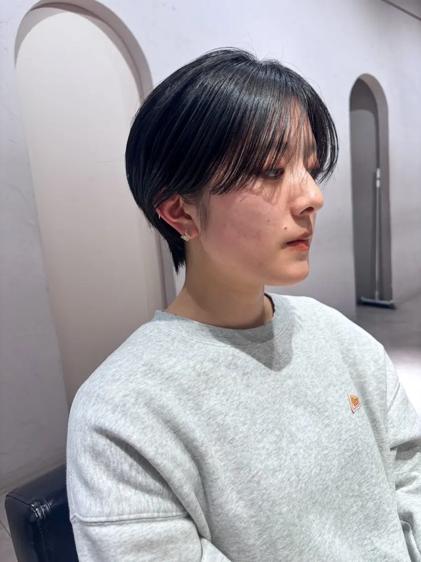 ショート カット 渡邊 百咲のヘアスタイル