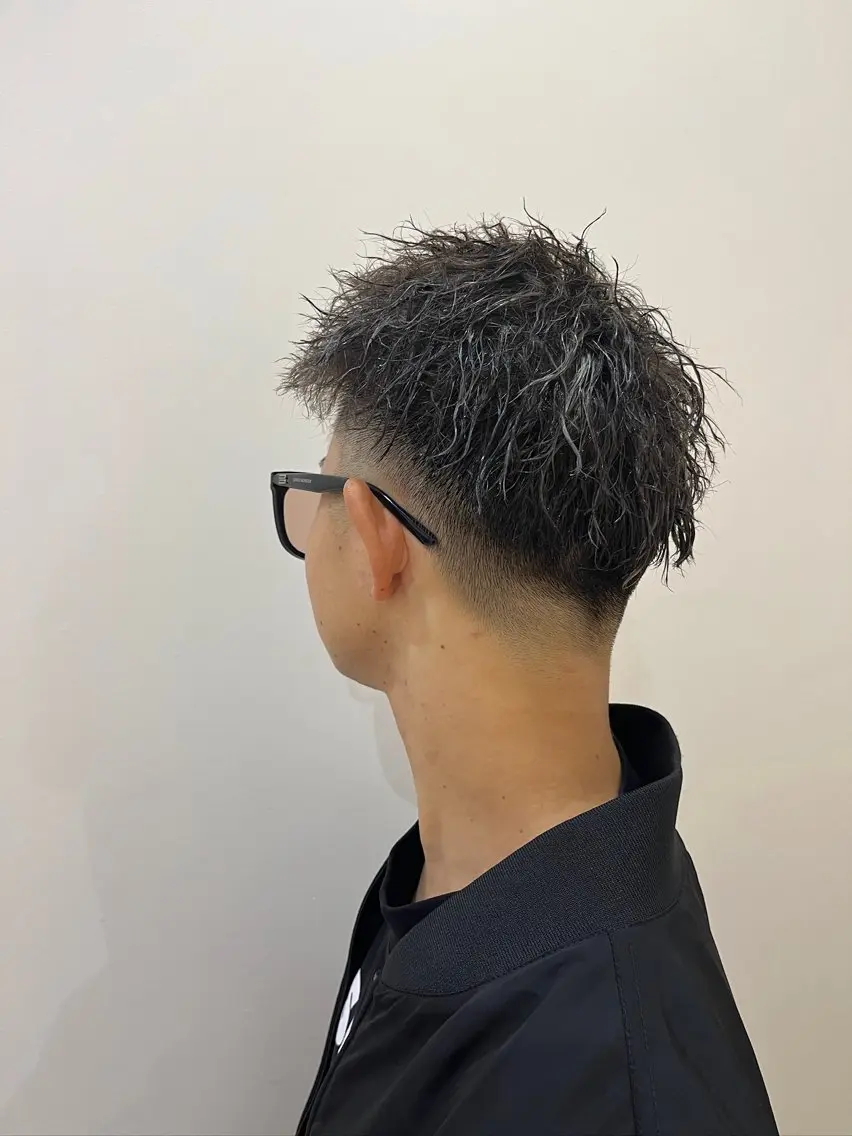 ショート カラー メンズ ヘアカラー イリサワ レンタのヘアスタイル