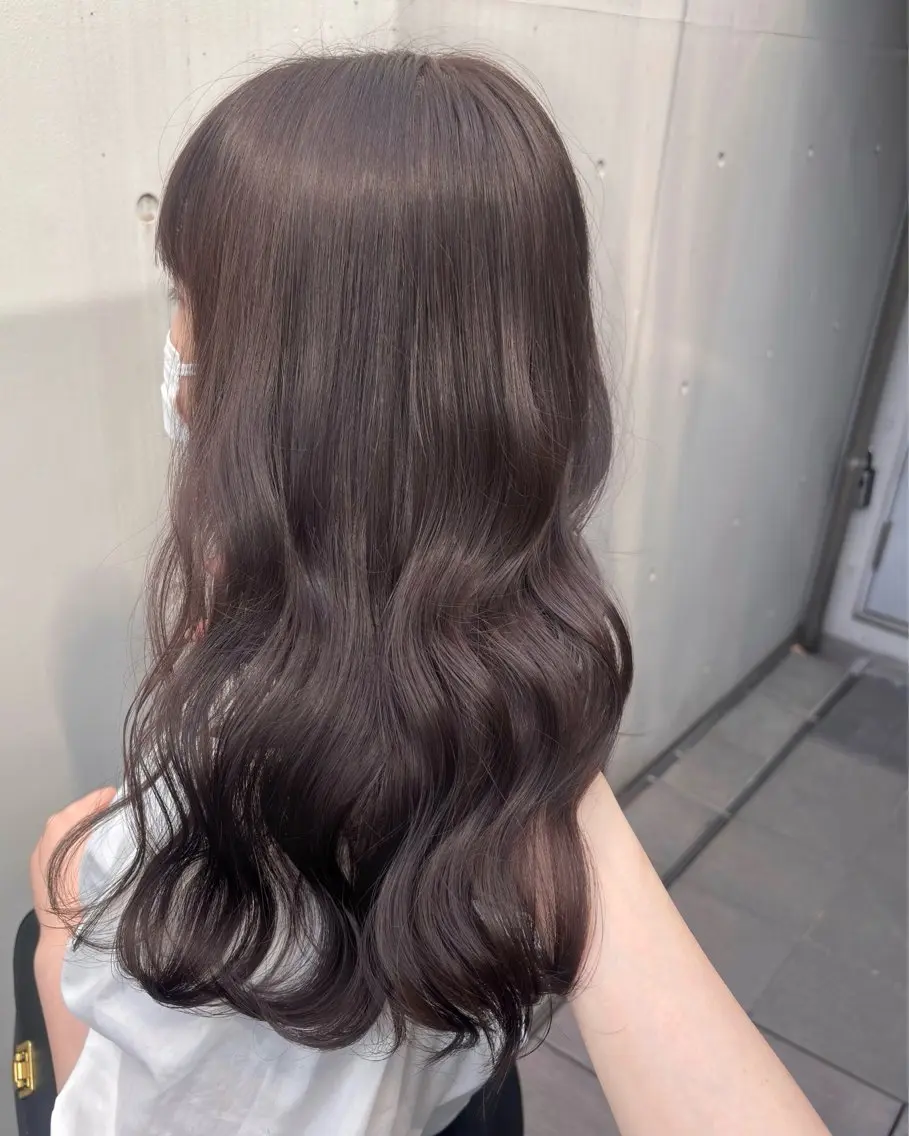 セミロング ヘアカラー トリートメント leben serikaのヘアスタイル