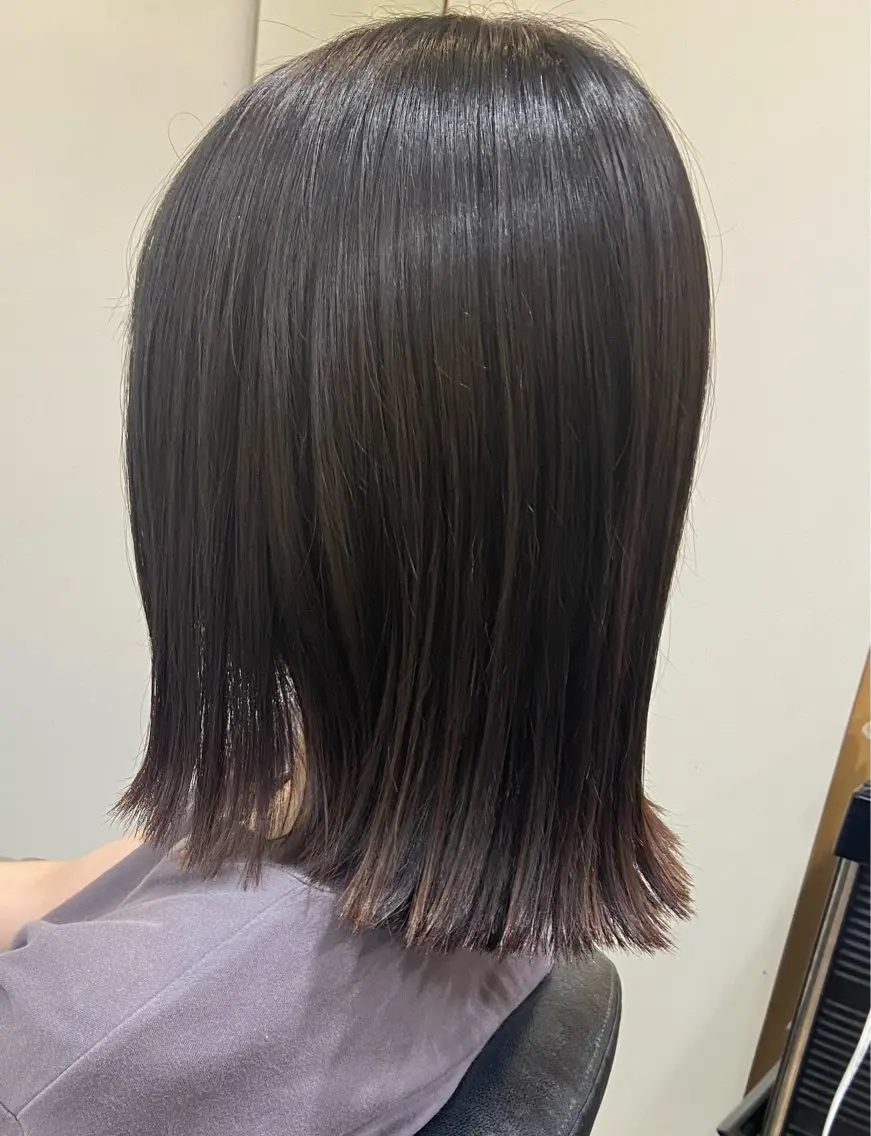 ミディアム 外ハネヘア niro 🌱Kurelのヘアスタイル